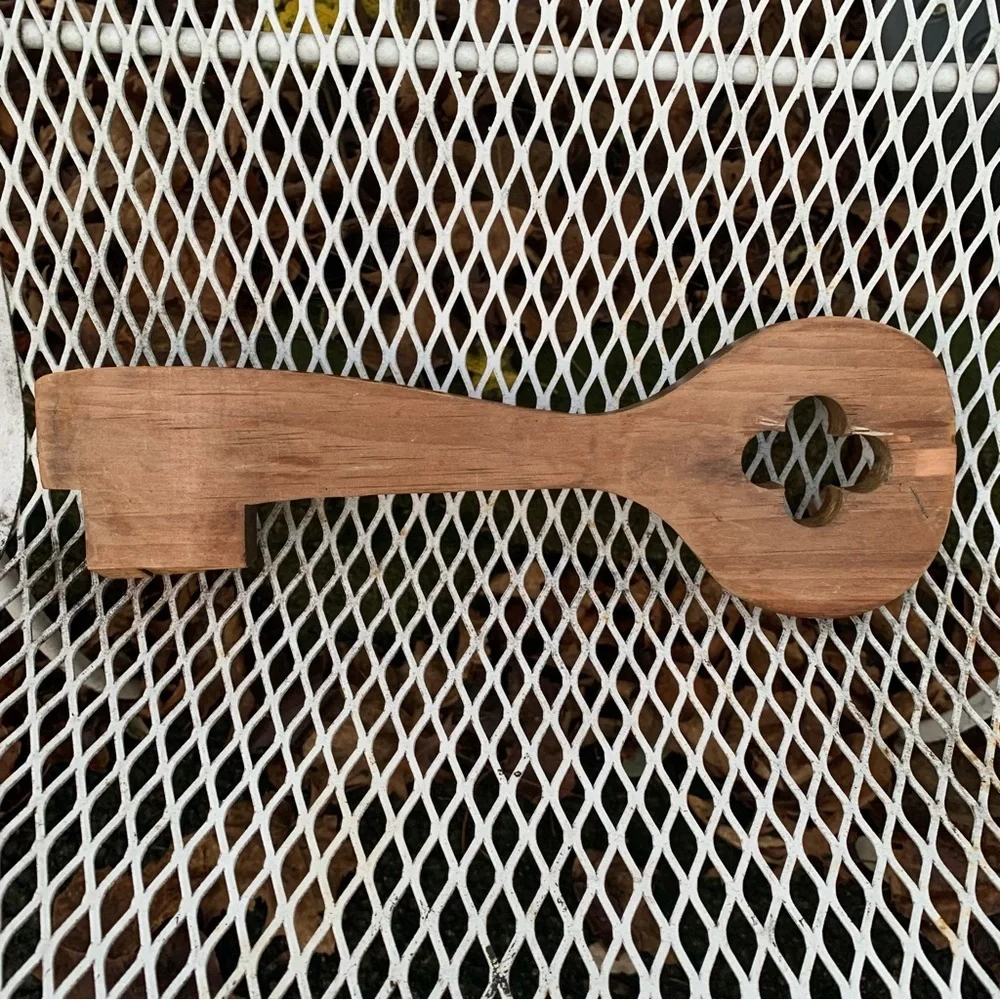 Vintage Wooden Key Shaped Wall Hook Key Holder